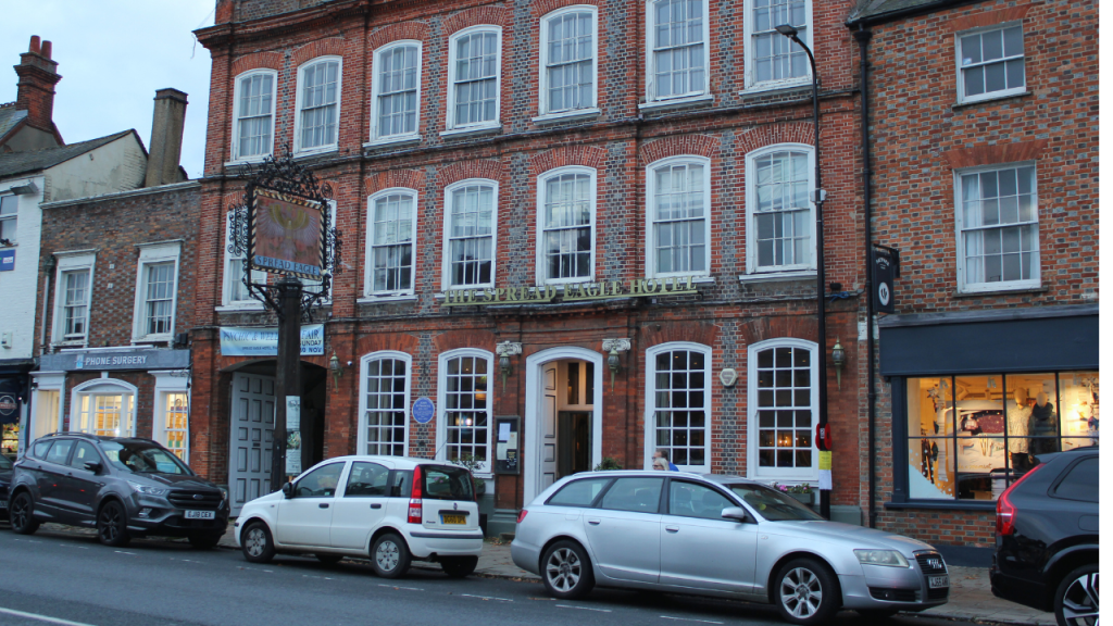 Nav-Texi-taxi-booking-in-Brill quick-pick-ups-and-drop-offs.